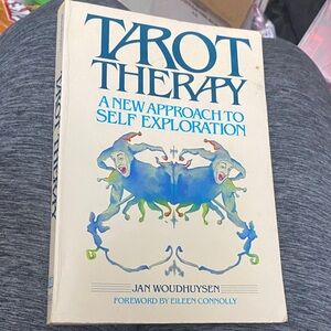 Tarot Therapy: A New Approach to Self Exploration - Cream Cover